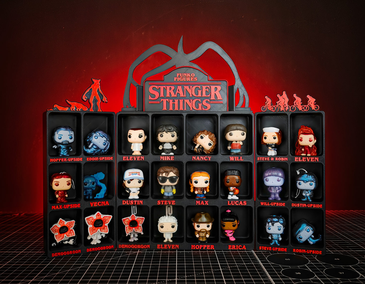 Suporte Stranger Things para Figuras Funko Pop